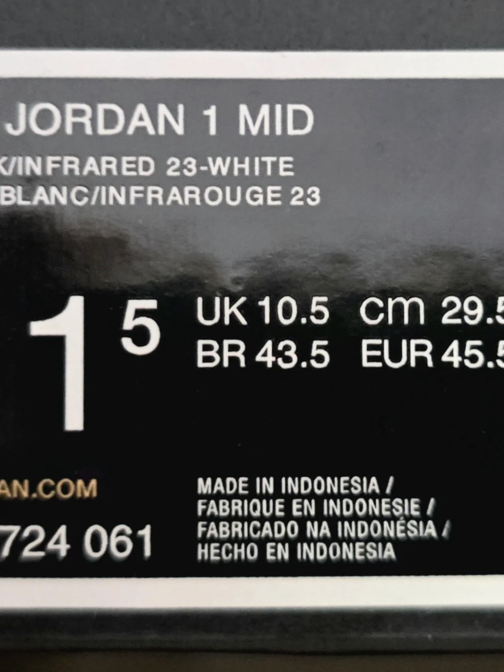 Air Jordan 1 Retro Mid Infrared 23